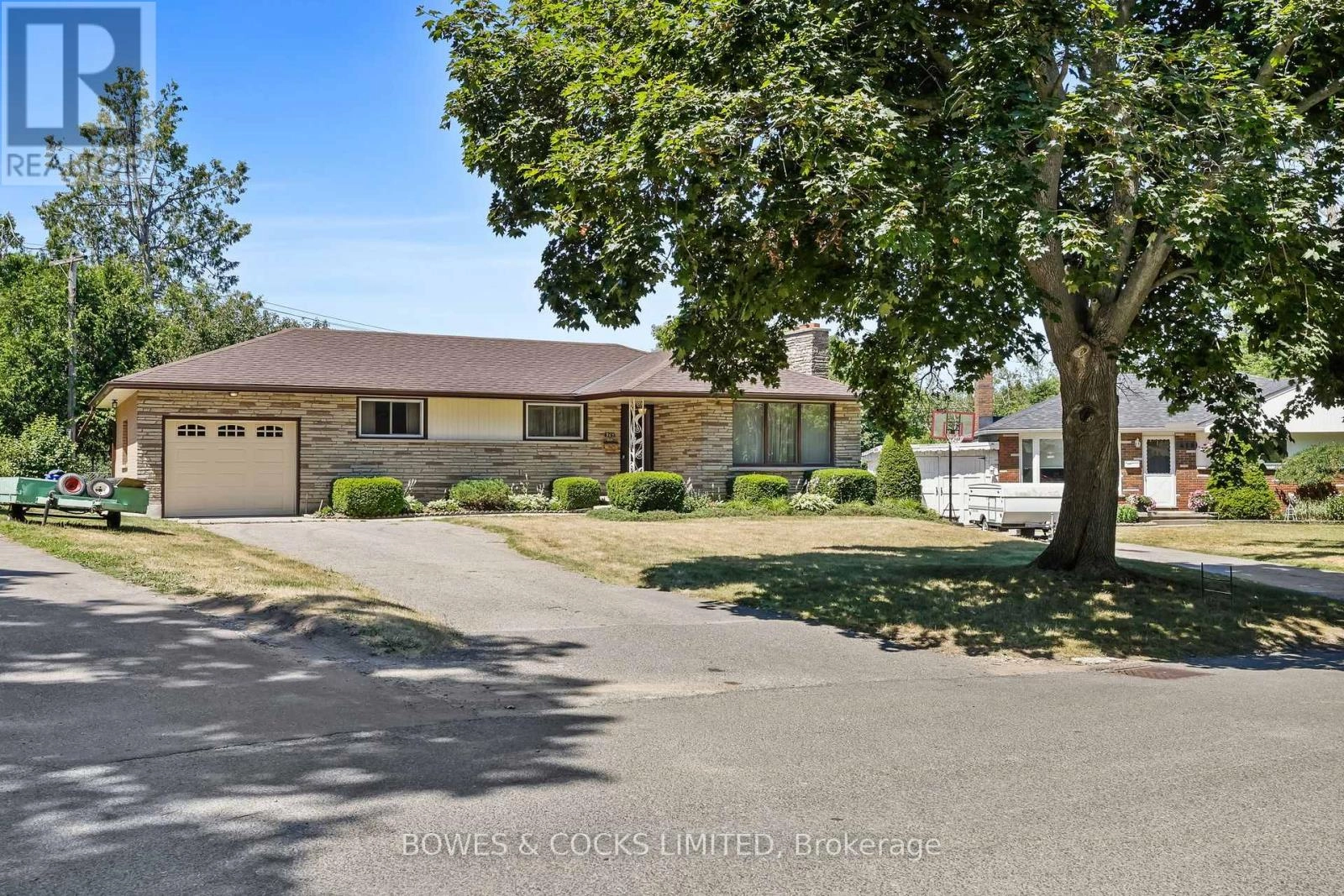 905 Glenholme Avenue, Peterborough North, Ontario  K9H 5M4 - Photo 2 - X12305621