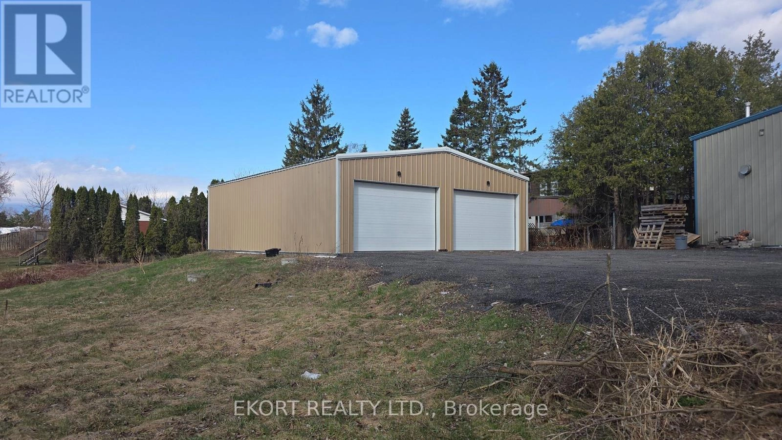 542 Old Hwy 2, Quinte West, Ontario  K8V 5P5 - Photo 2 - X12305790