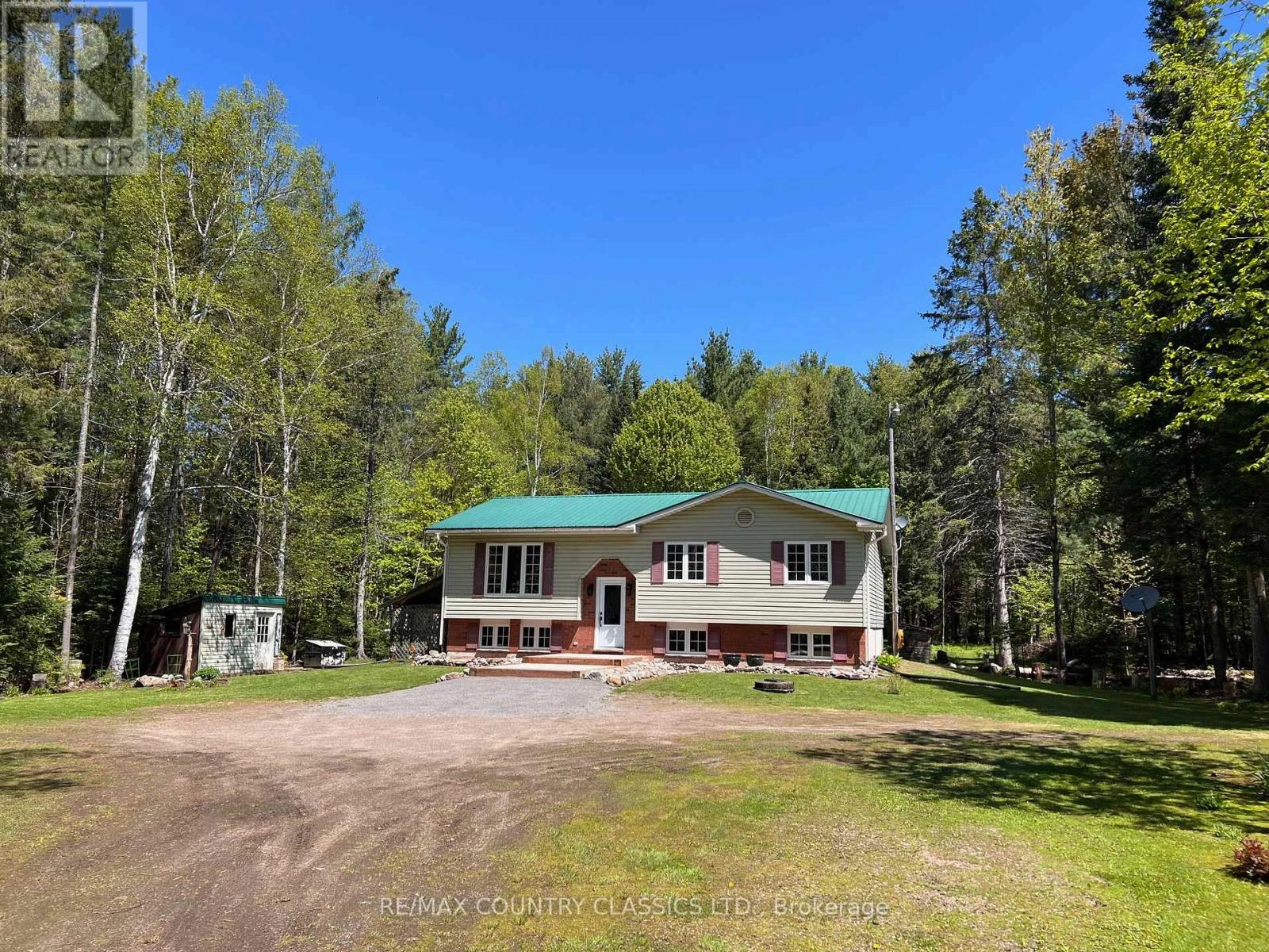 1374 Rochefort Road, Brudenell, Ontario  K0J 2A0 - Photo 3 - X12179470