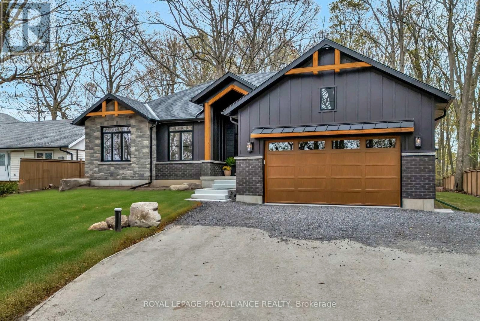 158 Pine Hill Crescent, Belleville, Ontario  K0K 3E0 - Photo 1 - X12251701
