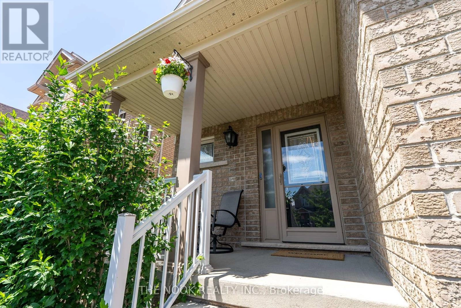 20 Kimble Avenue, Clarington, Ontario  L1C 0J8 - Photo 3 - E12306885