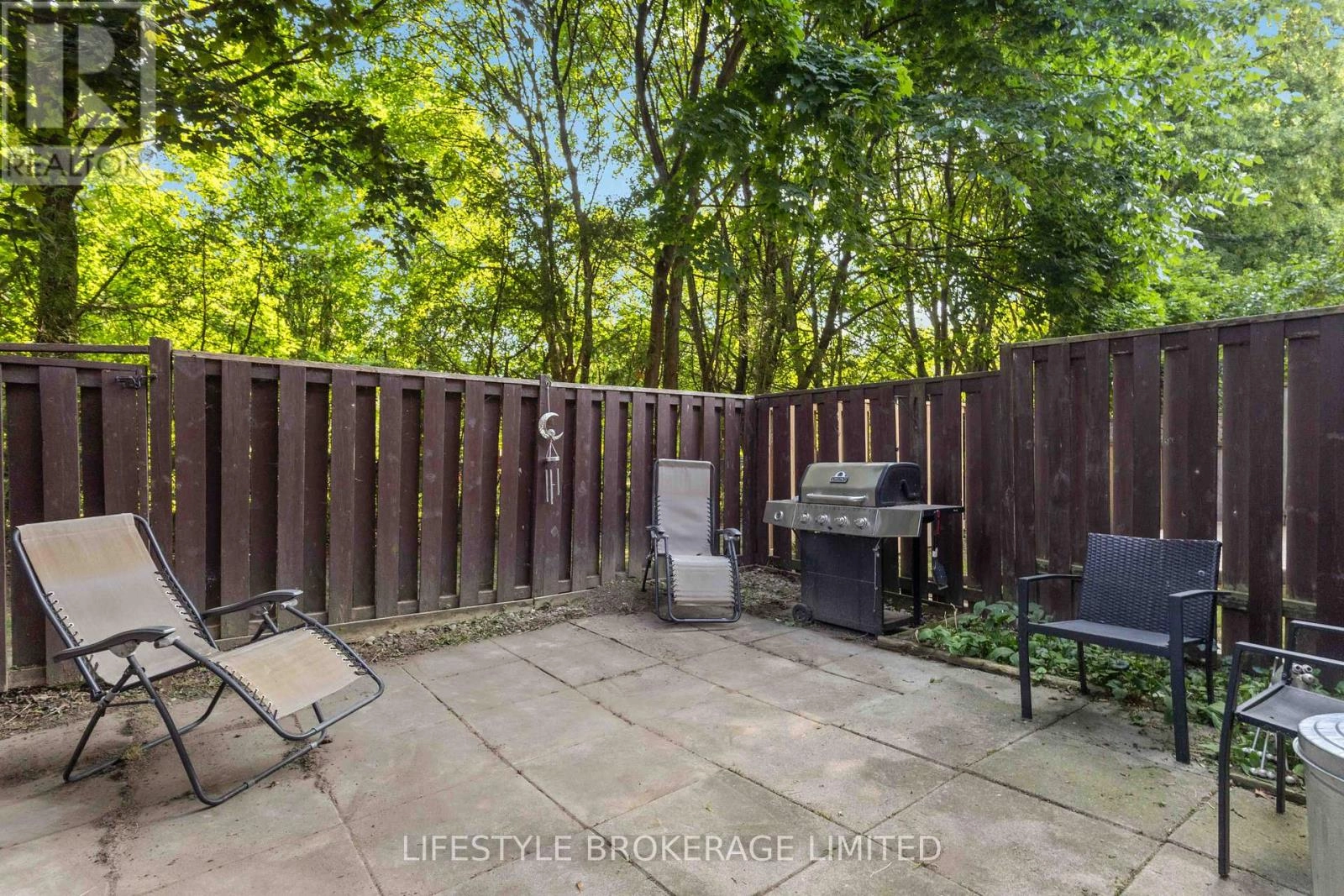 10 The Bridle Path, Clarington, Ontario  L1C 3W1 - Photo 3 - E12306975