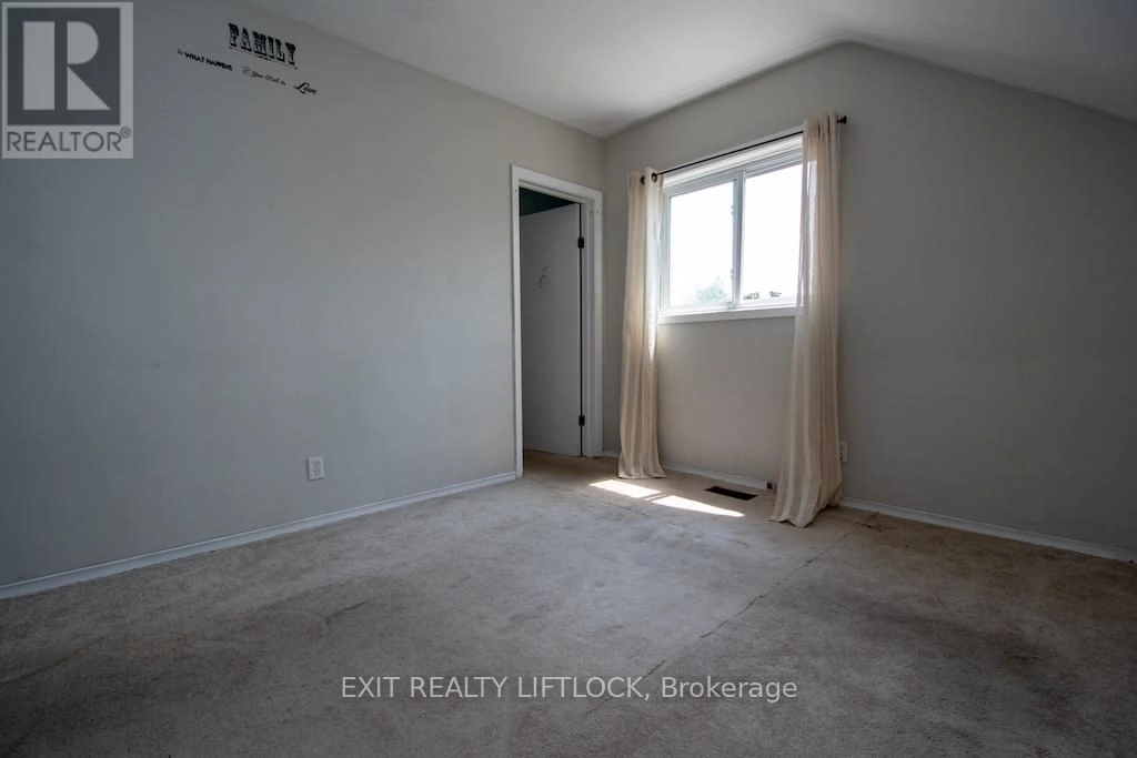 618 Brown Street, Peterborough Central, Ontario  K9J 4K5 - Photo 3 - X12306836