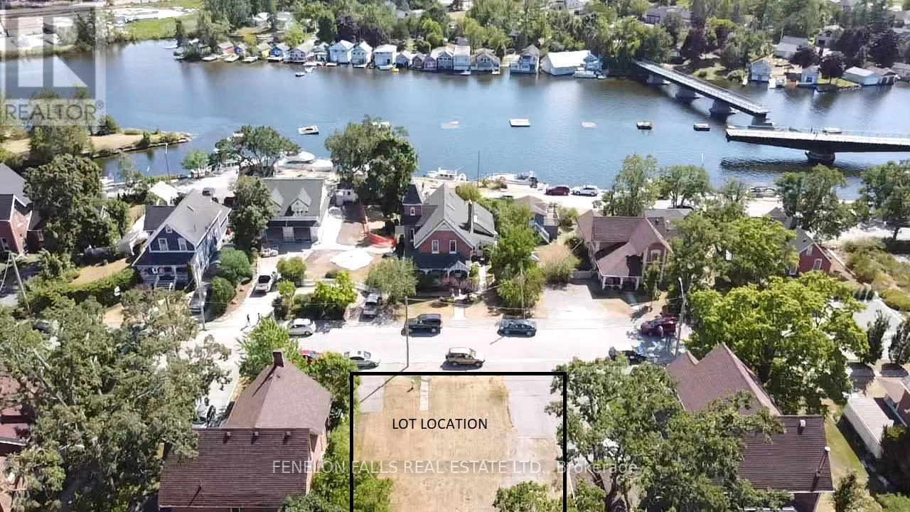 38 Oak Street, Kawartha Lakes, Ontario  K0M 1N0 - Photo 1 - X12306981