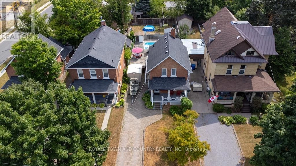22 St Lawrence Street, Kawartha Lakes, Ontario  K9V 2J9 - Photo 3 - X12307120