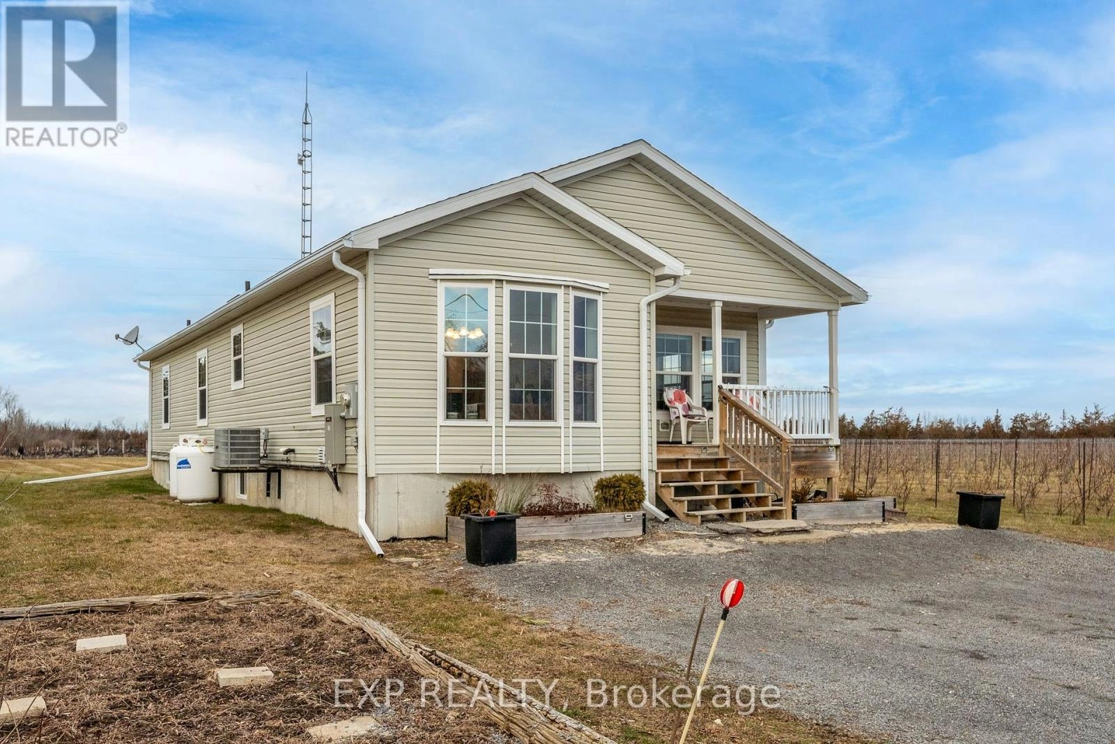 3589 County Road 8, Prince Edward County, Ontario  K0K 2T0 - Photo 2 - X12307182