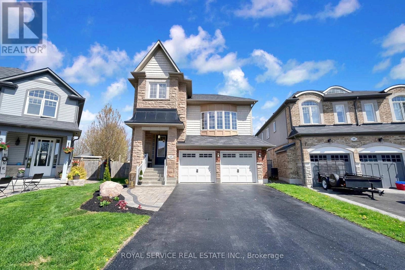 35 Alldread Crescent, Clarington, Ontario  L1B 0C2 - Photo 1 - E12307476