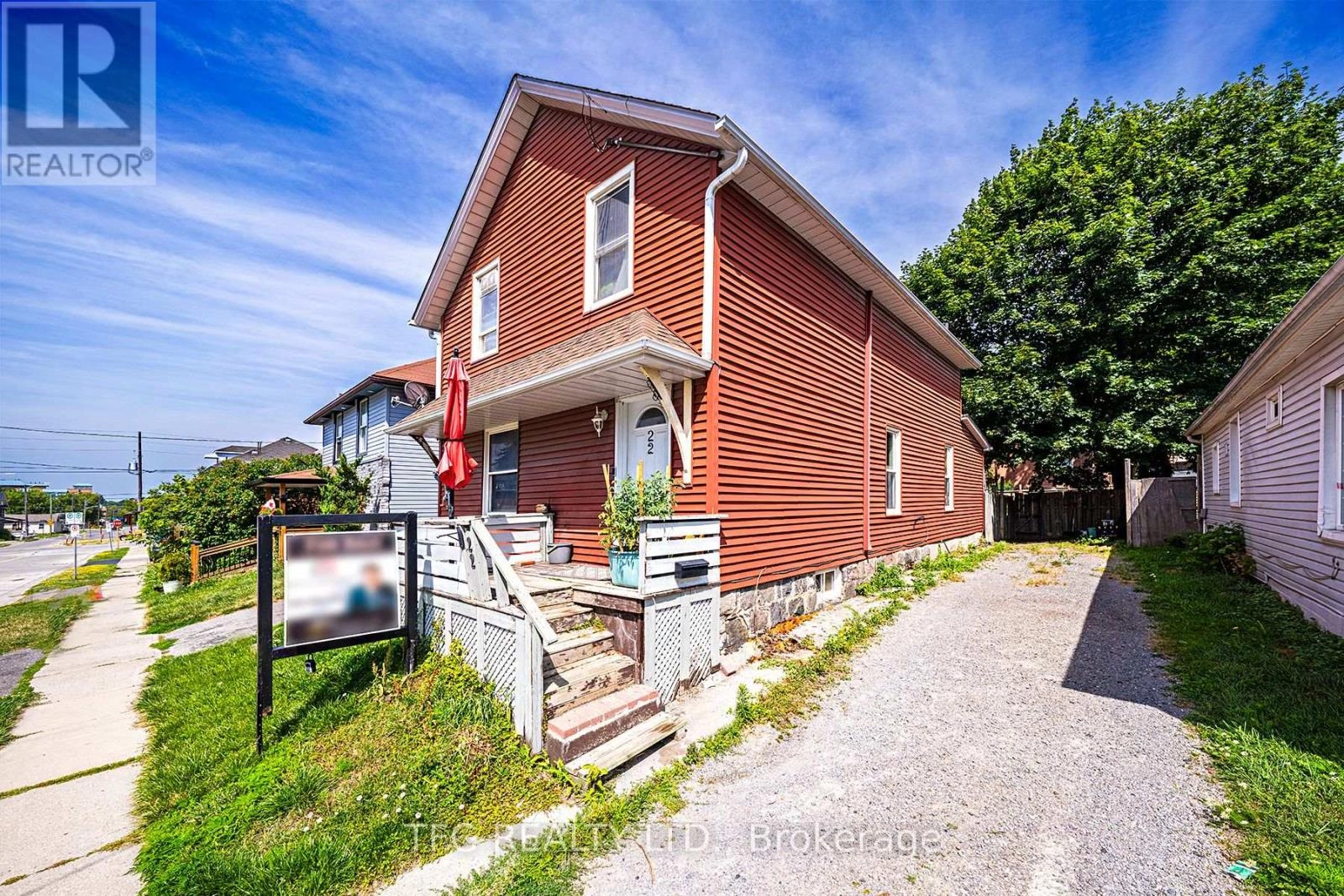 22 Brock Street E, Oshawa, Ontario  L1G 1R9 - Photo 2 - E12297982