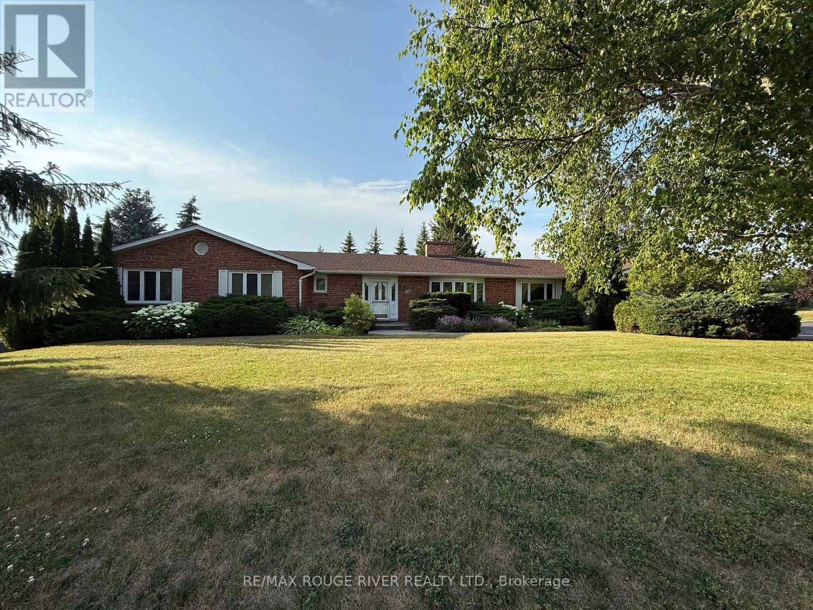 37 Stoneridge Road, Hamilton Township, Ontario  K9A 0Y3 - Photo 1 - X12288591