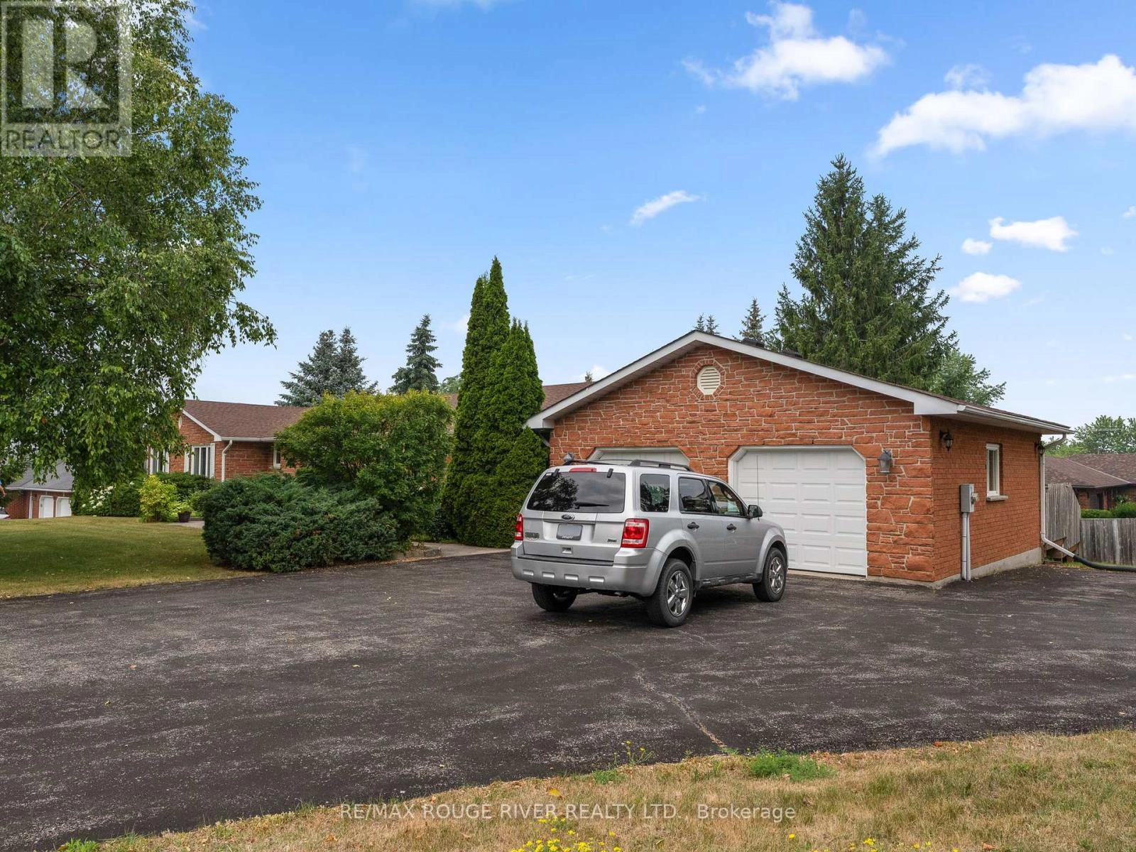 37 Stoneridge Road, Hamilton Township, Ontario  K9A 0Y3 - Photo 3 - X12288591