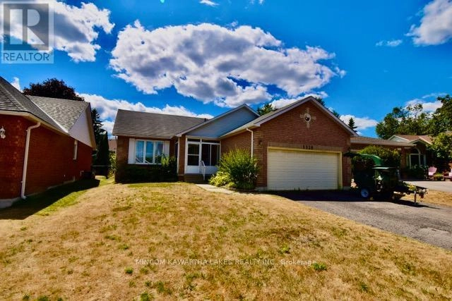 1528 Glenforest Crescent, Peterborough West, Ontario  K9K 2J2 - Photo 2 - X12308143