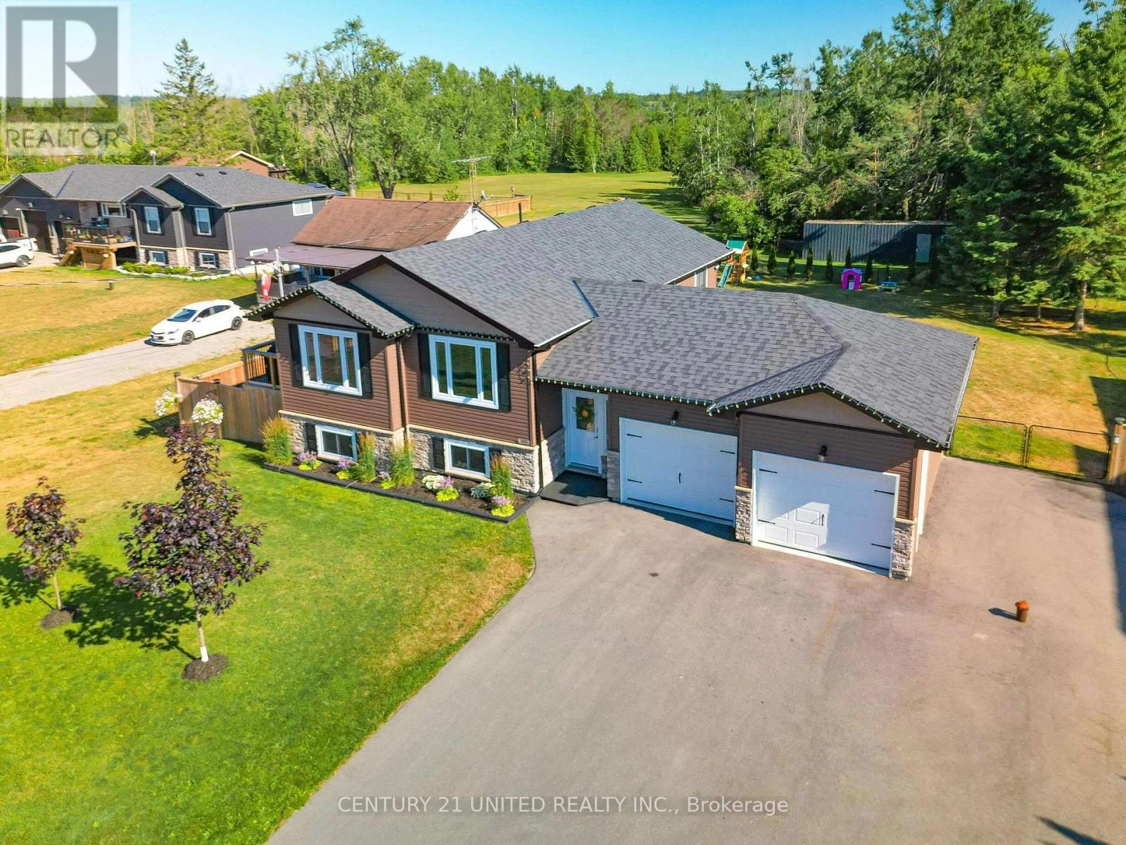 102 King Street W, Kawartha Lakes, Ontario  K0L 2W0 - Photo 1 - X12305809