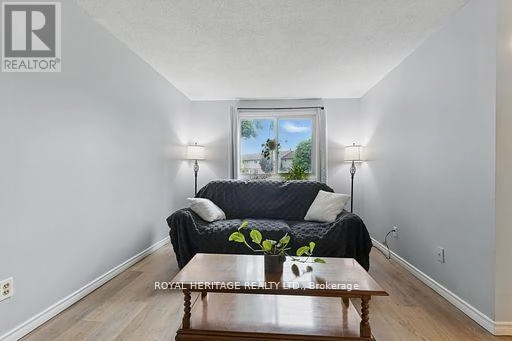 10 - 482 Springbank Avenue N, Woodstock, Ontario  N4T 1K8 - Photo 3 - X12310530