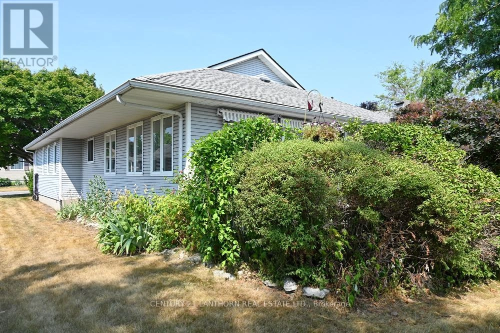 26 Heritage Drive, Prince Edward County, Ontario  K0K 3L0 - Photo 3 - X12310675