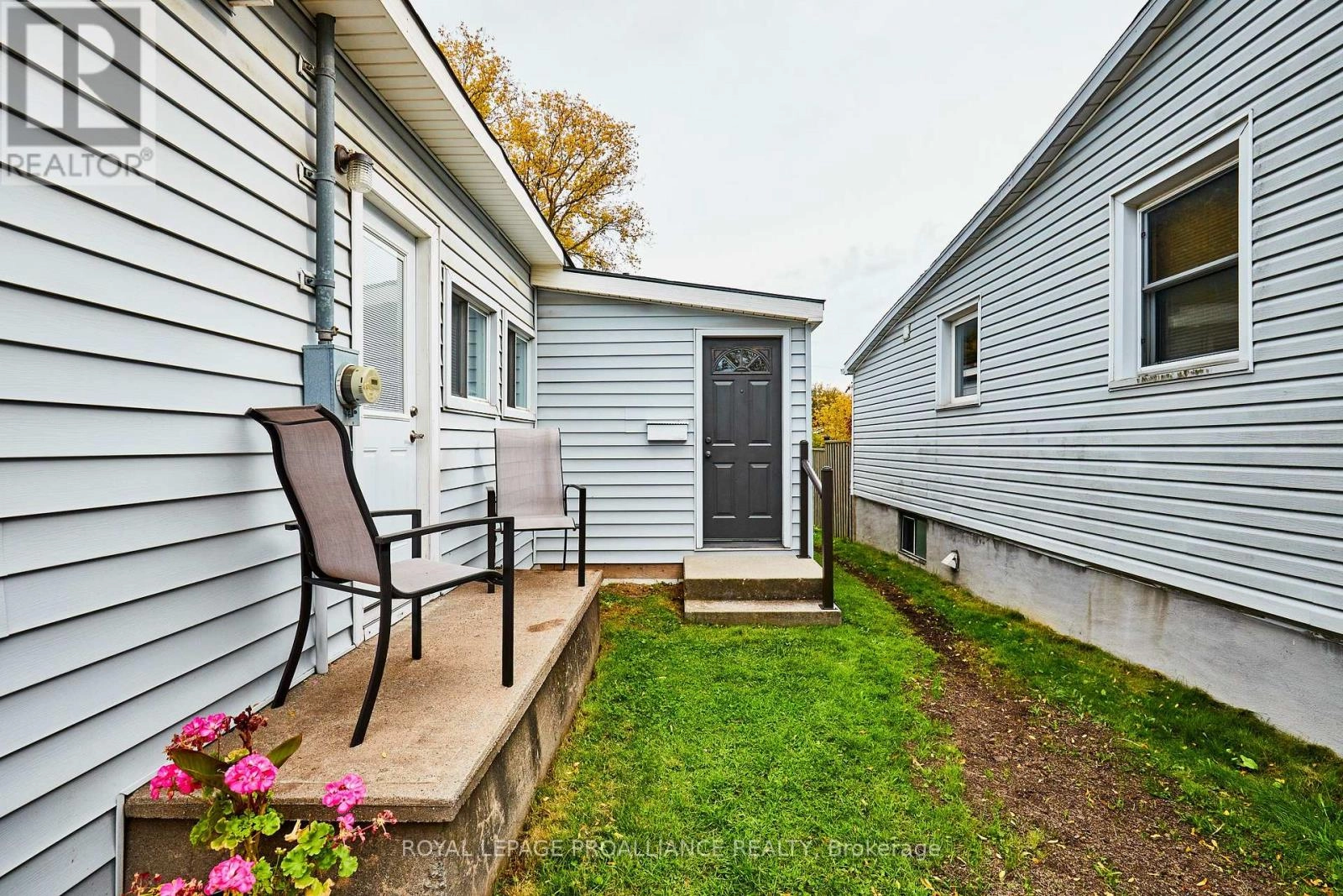 89 Cromwell Avenue, Oshawa, Ontario  L1J 4T5 - Photo 3 - E12311428
