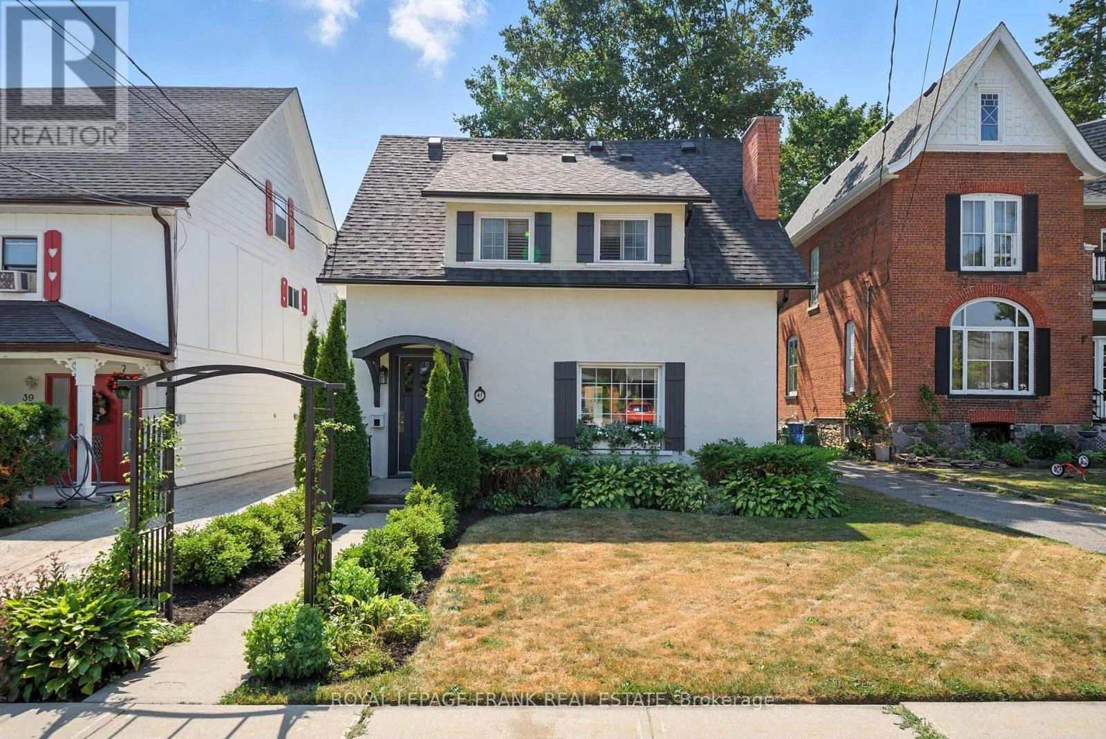 41 SUSSEX STREET N, Kawartha Lakes, Ontario