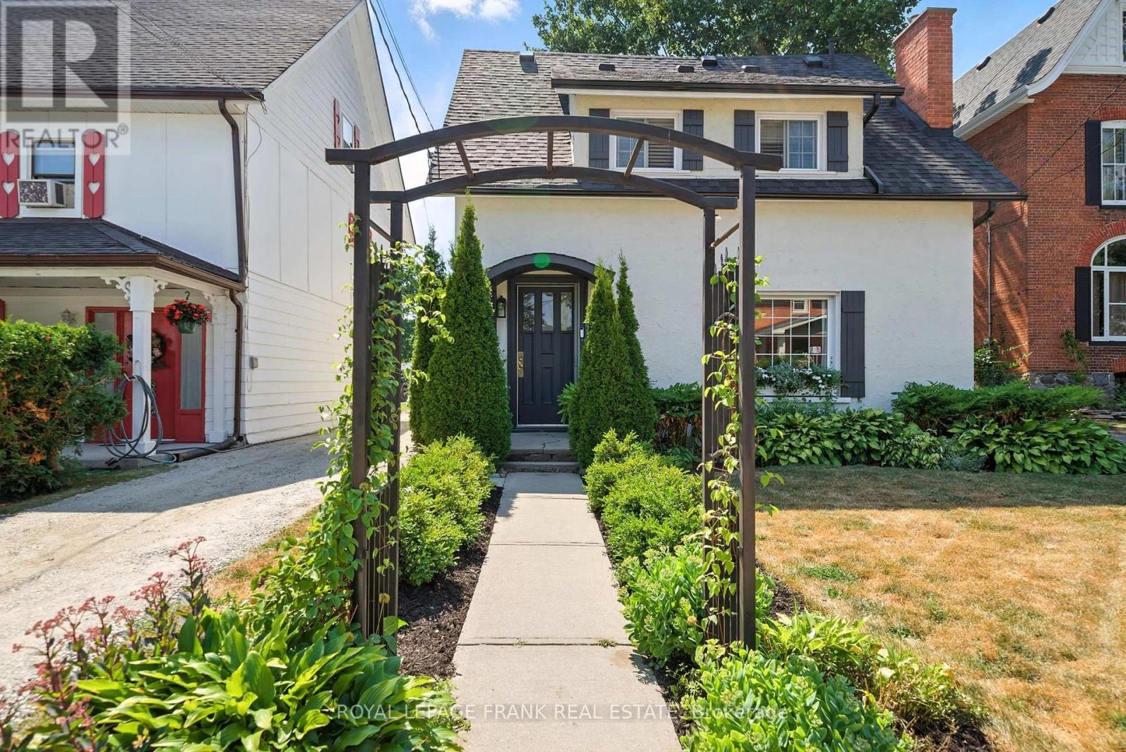 41 Sussex Street N, Kawartha Lakes, Ontario  K9V 4H6 - Photo 2 - X12312954