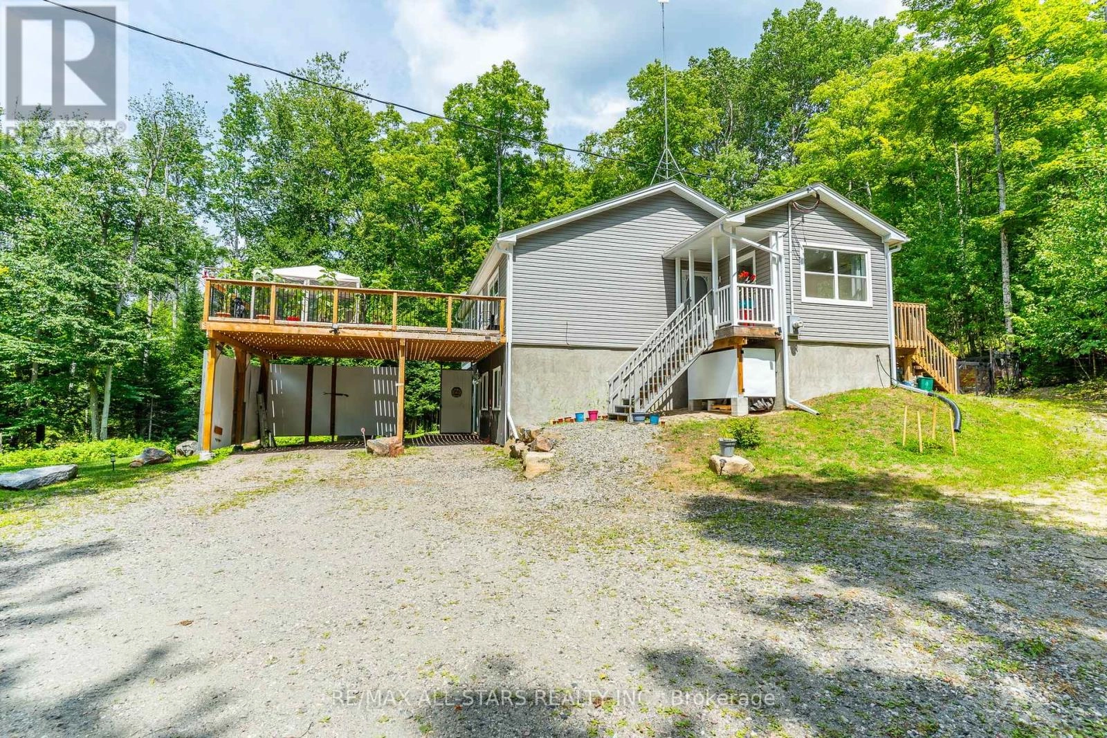 1089 Tattersal Road, Dysart Et Al, Ontario  K0M 1S0 - Photo 2 - X12314428
