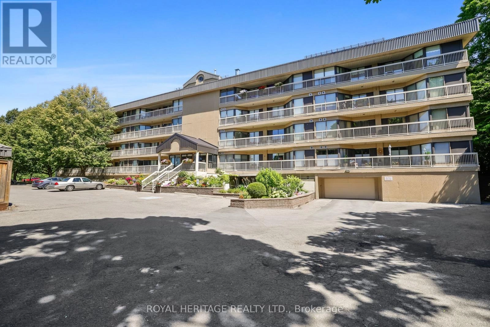 211 - 40 Auburn Street, Peterborough East, Ontario  K9H 2G2 - Photo 2 - X12310268