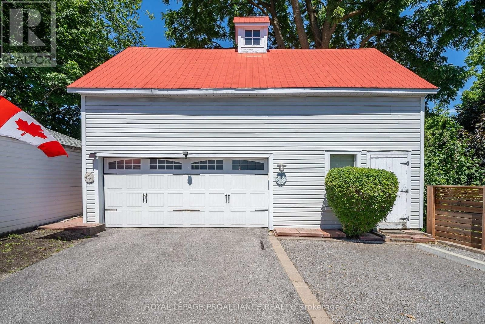 41 King Street, Prince Edward County, Ontario  K0K 2T0 - Photo 3 - X12315484