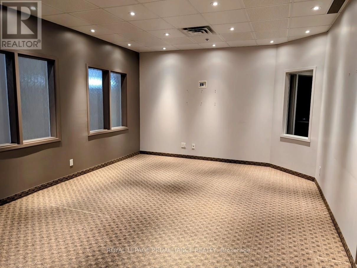1b - 165 Sherbrooke Street, Peterborough, Ontario  K9J 2N2 - Photo 3 - X12315633