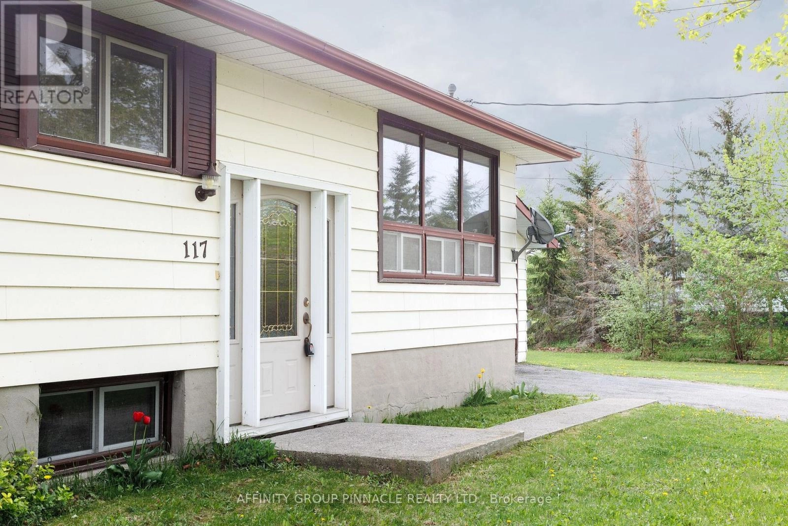 117 Anderson Drive, Kawartha Lakes, Ontario  K0M 1G0 - Photo 3 - X12315132