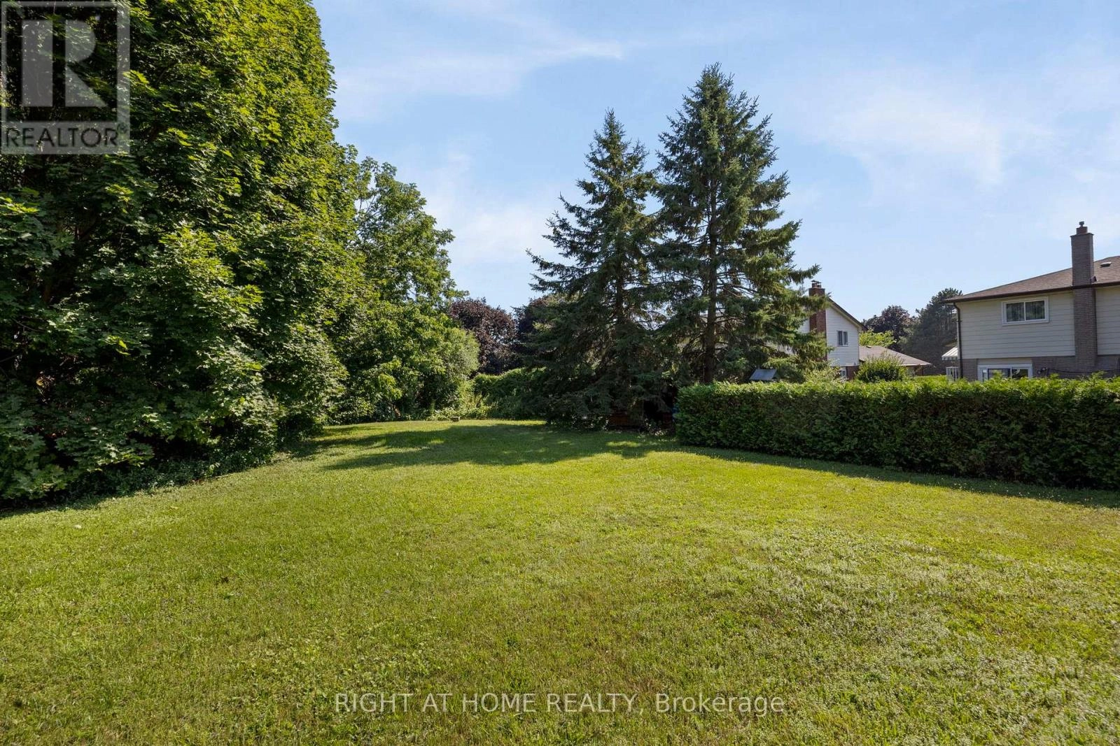1091 Mohawk Street, Oshawa, Ontario  L1G 4K5 - Photo 2 - E12297660