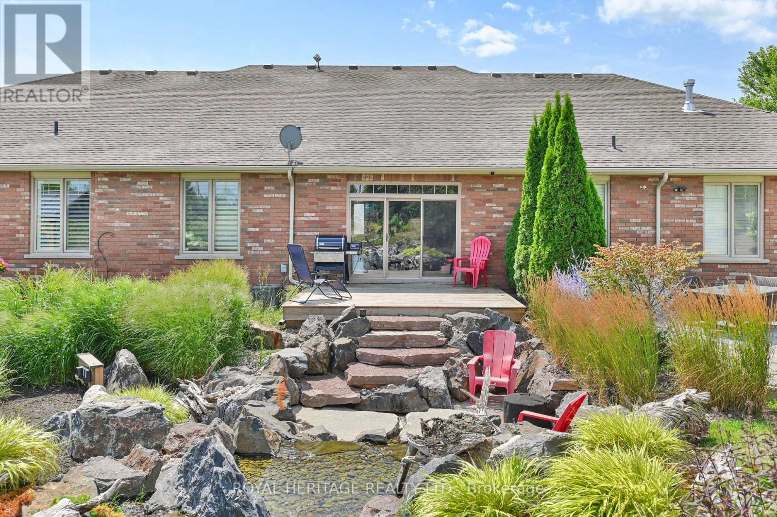 4 Kingfisher Drive, Quinte West, Ontario  K8V 0A6 - Photo 1 - X12316303