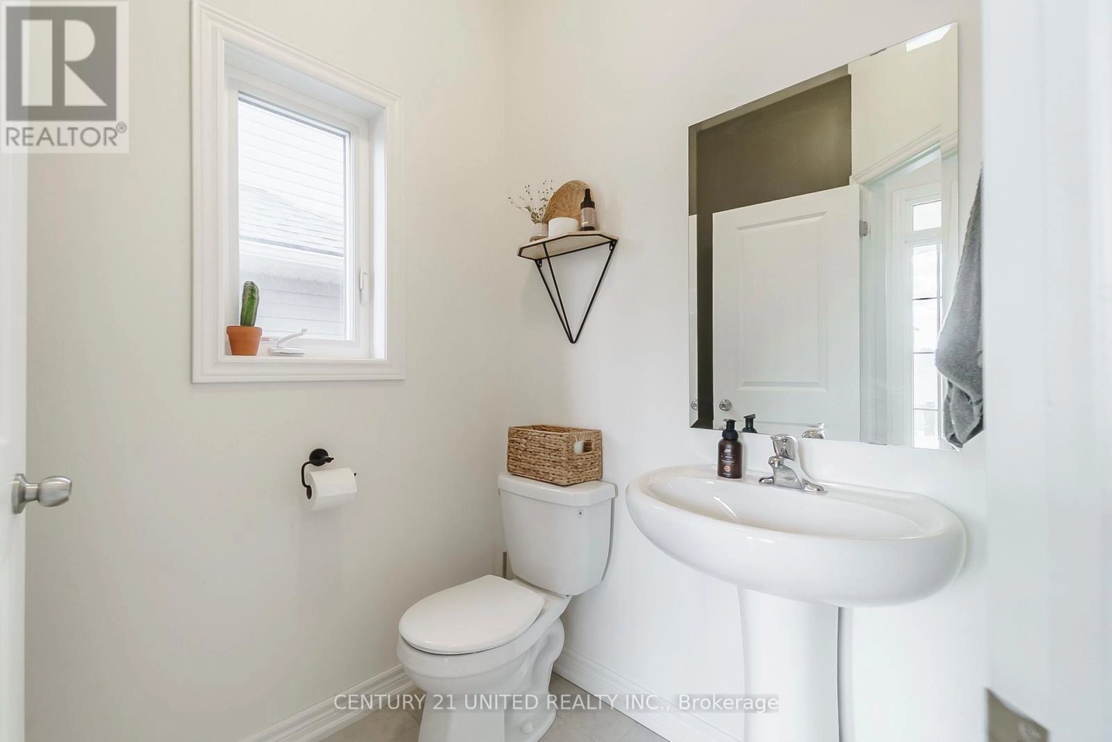 23 Veterans Road, Otonabee-South Monaghan, Ontario K9J 0K2 - Photo 6 - X12316979