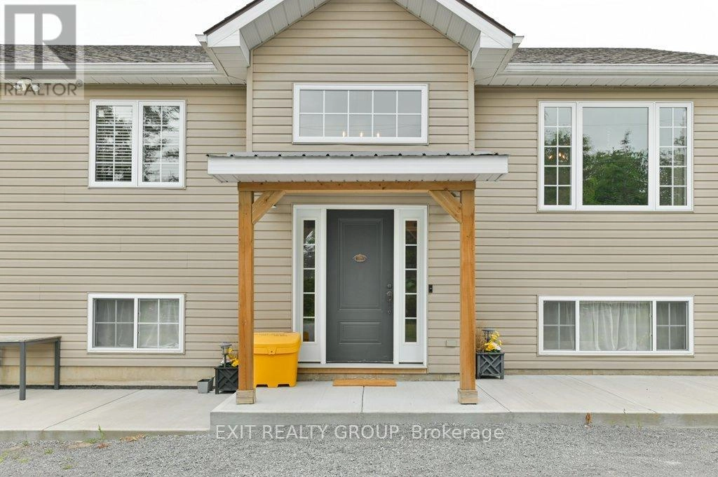 2073 Shannon Road, Tyendinaga, Ontario  K0K 3A0 - Photo 2 - X12317956