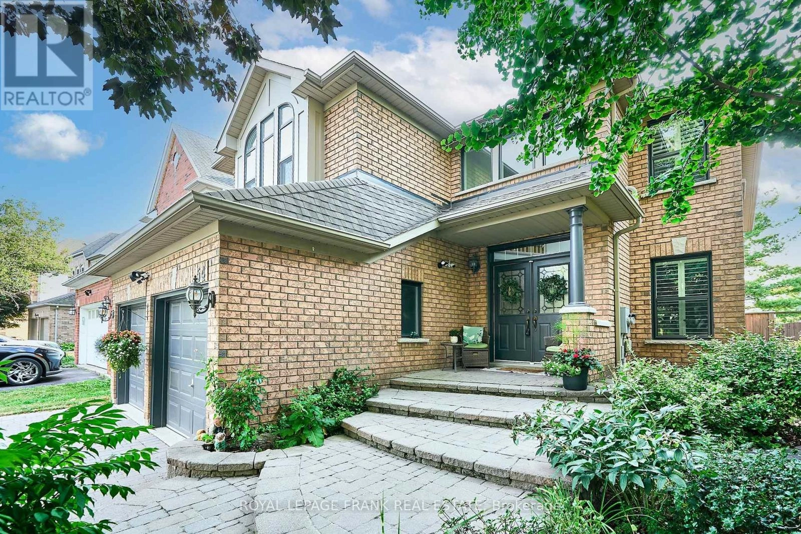 54 Gartshore Drive, Whitby, Ontario  L1P 1N6 - Photo 2 - E12318304