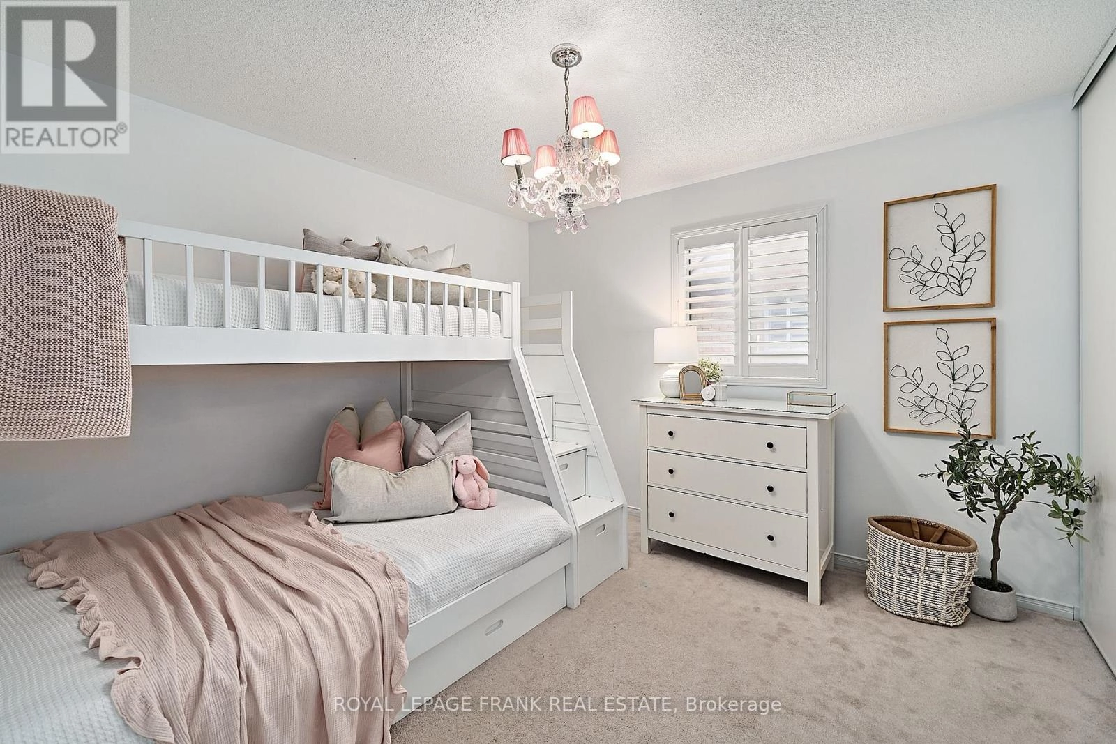 54 Gartshore Drive, Whitby, Ontario L1P 1N6 - Photo 28 - E12318304