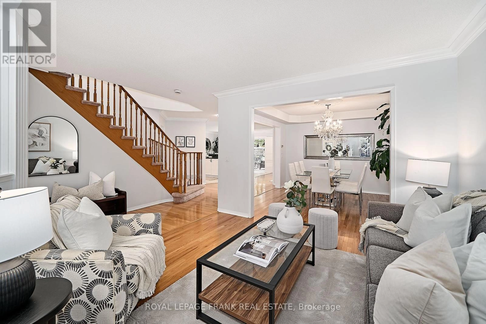 54 Gartshore Drive, Whitby, Ontario L1P 1N6 - Photo 9 - E12318304