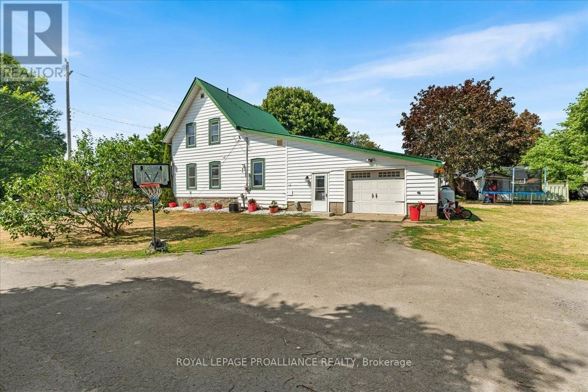 1436 County Road 15, Prince Edward County, Ontario  K0K 2T0 - Photo 3 - X12319322