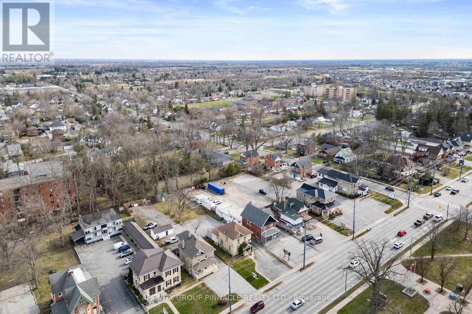 255 Kent Street W, Kawartha Lakes, Ontario  K9V 2Z4 - Photo 2 - X12105188