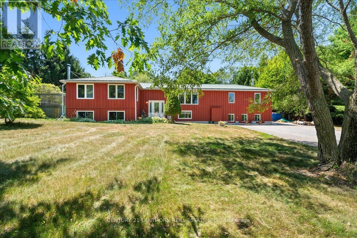 1207 Shannon Road, Prince Edward County, Ontario  K0K 2T0 - Photo 1 - X12320117