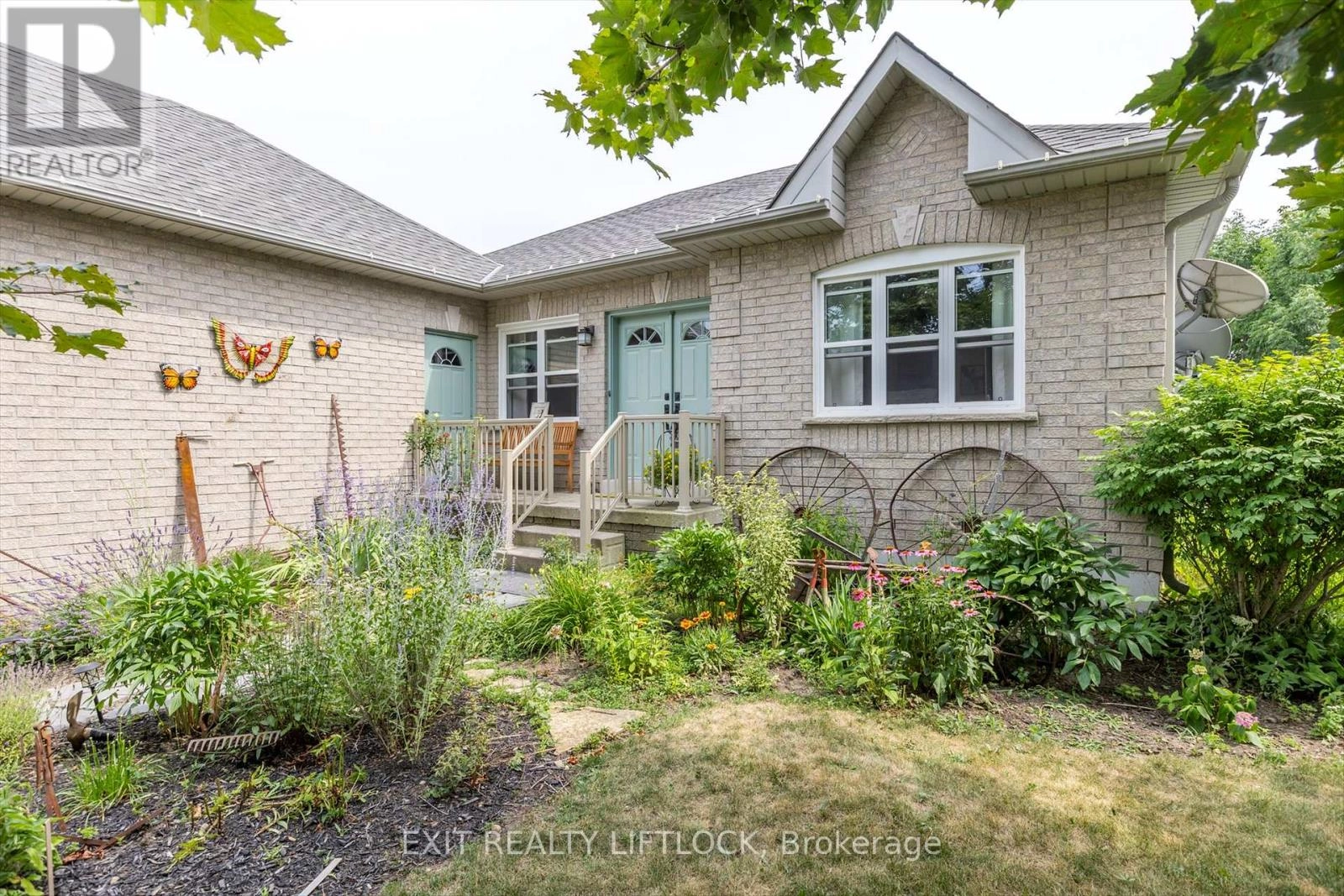 9 Brookside Street, Cavan Monaghan, Ontario  L0A 1G0 - Photo 2 - X12320187