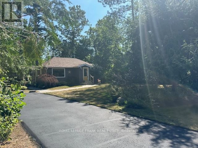 29 Stinsons Bay Road, Kawartha Lakes, Ontario  K0M 1N0 - Photo 1 - X12320425