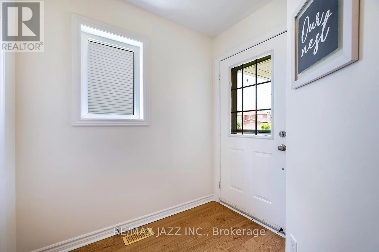 851 Grandview Street N, Oshawa, Ontario L1K 2E2 - Photo 5 - E12321917