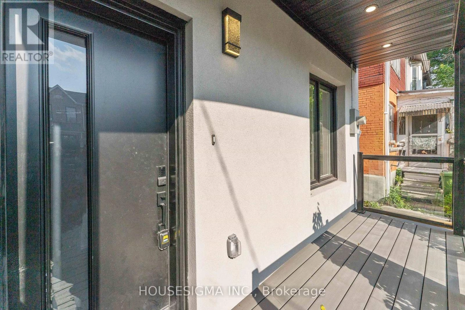 204 Franklin Avenue, Toronto, Ontario  M6P 3Z3 - Photo 3 - W12323626