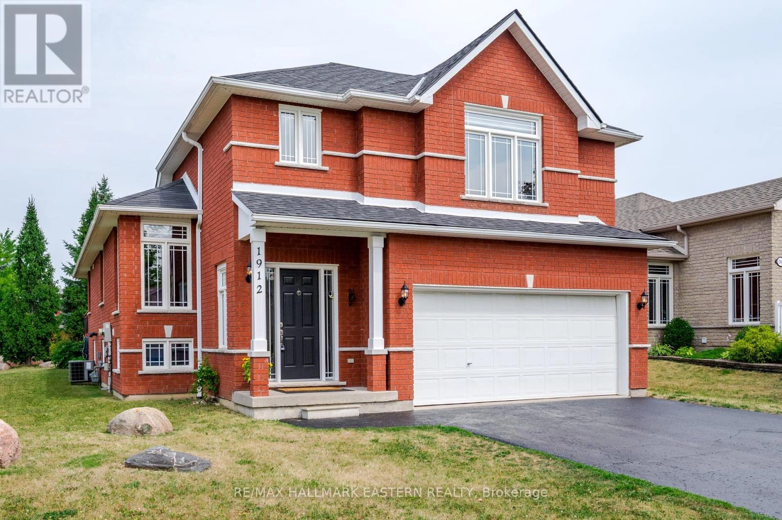 1912 Giles Avenue, Peterborough West, Ontario  K9K 2P3 - Photo 1 - X12323654