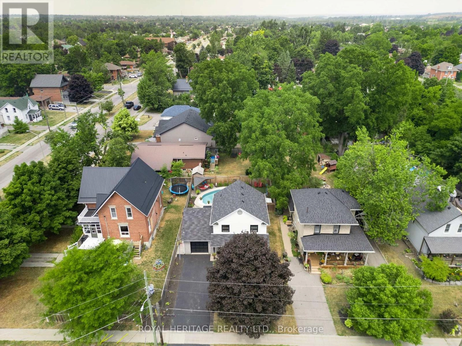 44 Regent Street, Kawartha Lakes, Ontario  K9V 3V2 - Photo 3 - X12324609