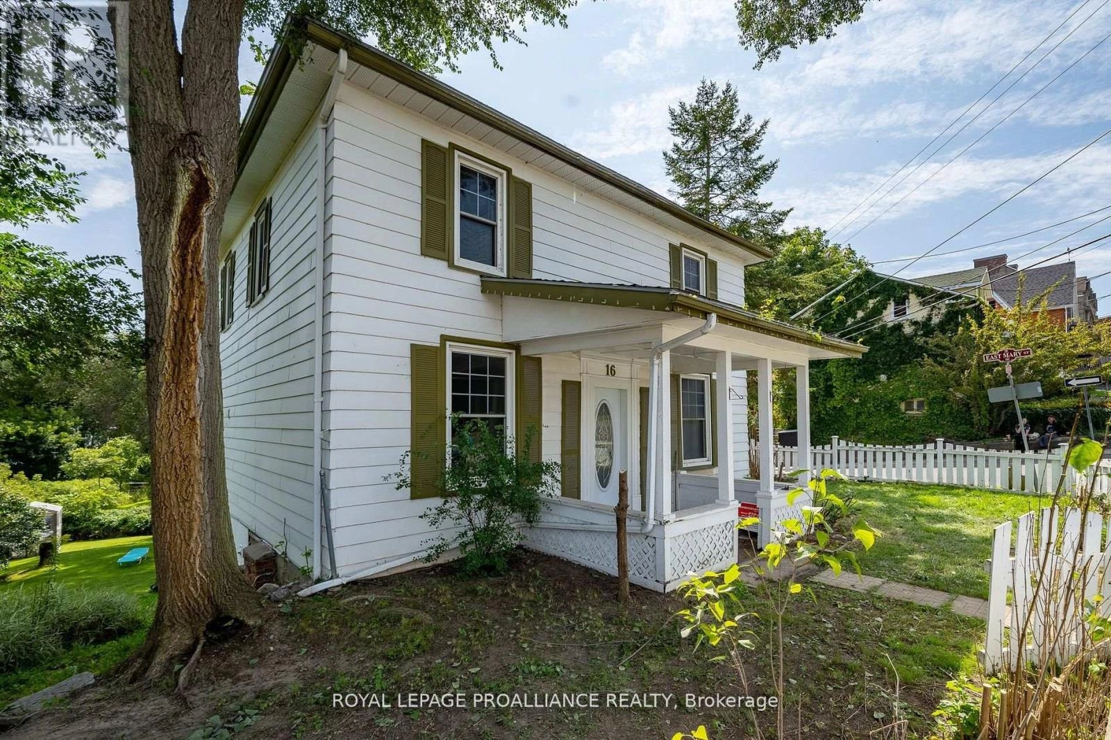 16 Bridge Street, Prince Edward County, Ontario  K0K 2T0 - Photo 2 - X12325719