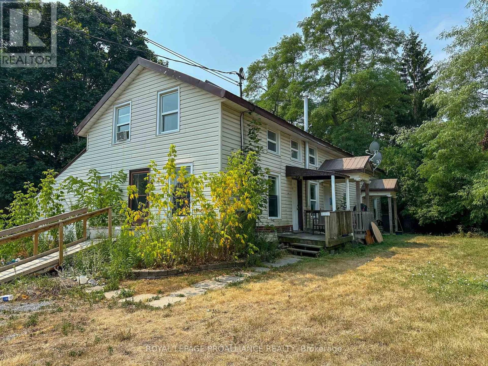 168 Yeomans Street, Belleville, Ontario  K8P 3Y2 - Photo 1 - X12325721