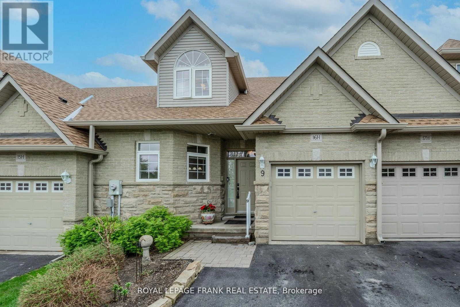 16 - 9 EGLINGTON STREET, Kawartha Lakes, Ontario