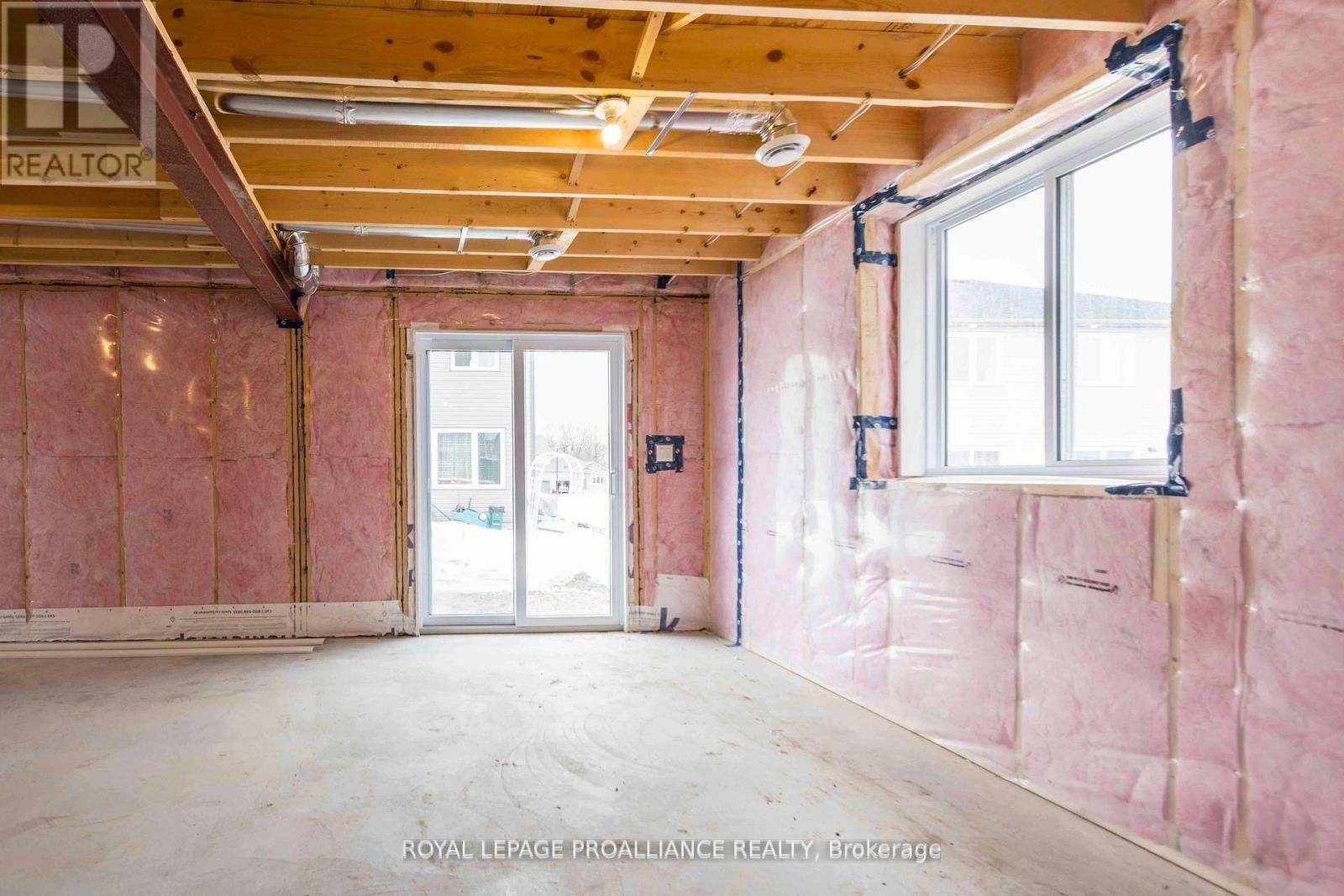 74 Stirling Crescent, Prince Edward County, Ontario K0K 2T0 - Photo 20 - X12325973