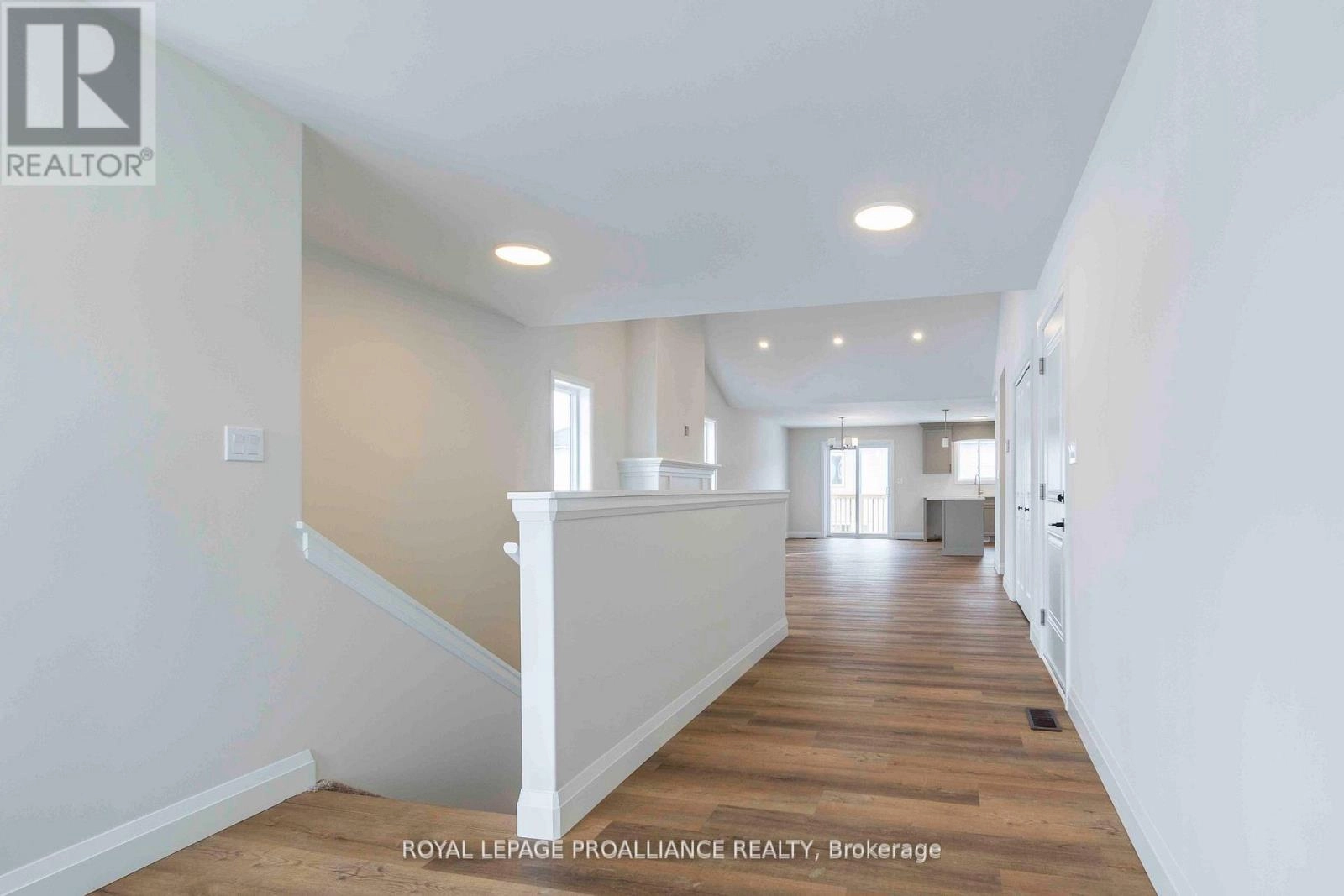 74 Stirling Crescent, Prince Edward County, Ontario K0K 2T0 - Photo 4 - X12325973