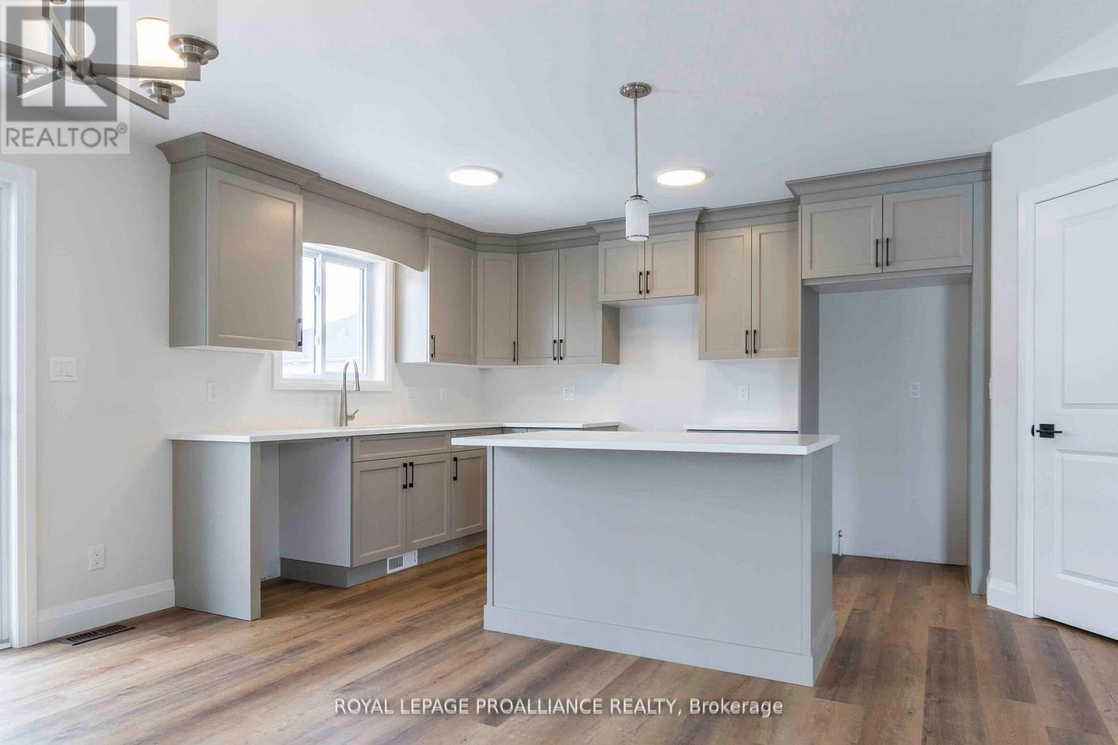 74 Stirling Crescent, Prince Edward County, Ontario K0K 2T0 - Photo 8 - X12325973