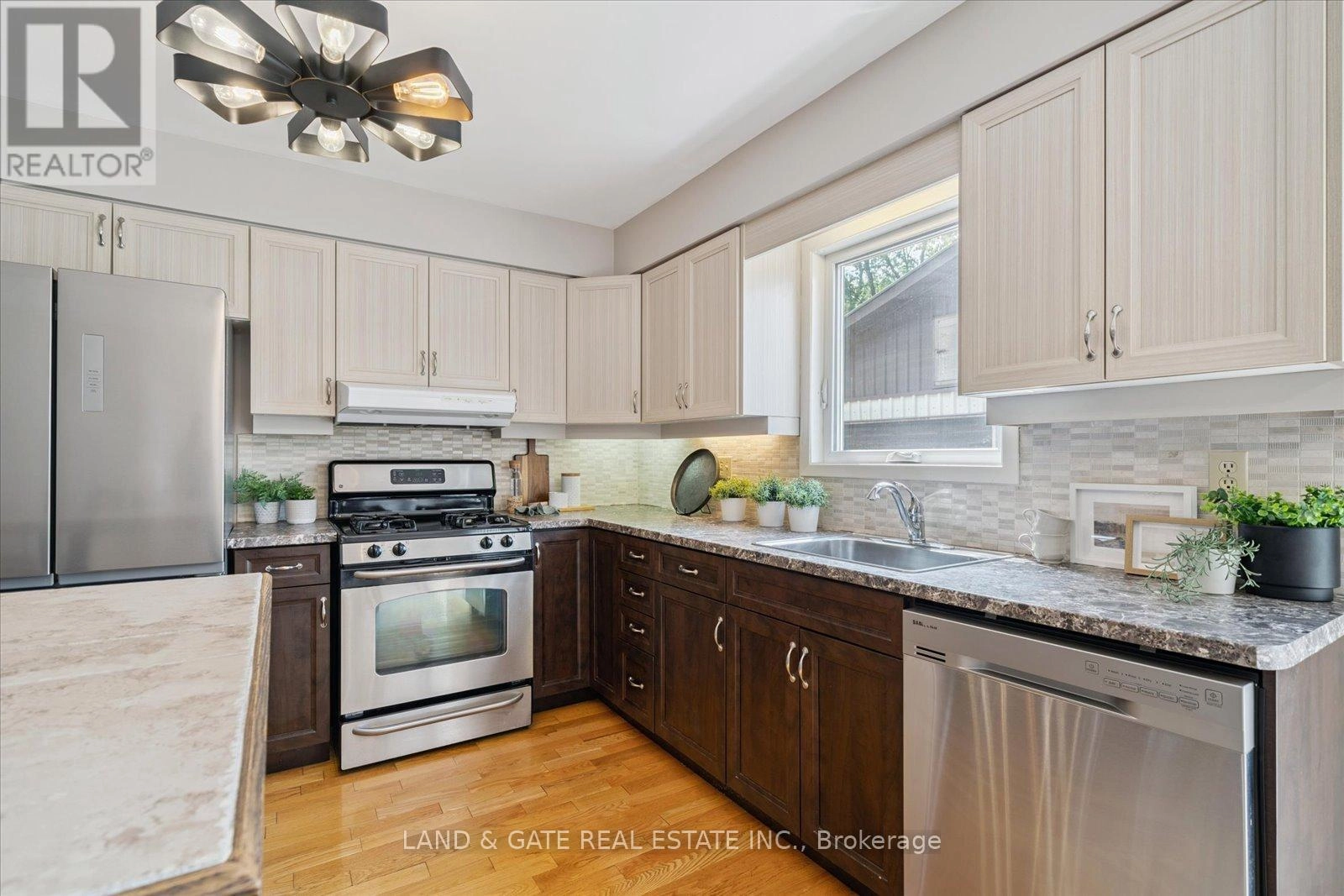 148 Pine Street, Whitby, Ontario L1N 3X2 - Photo 18 - E12325425