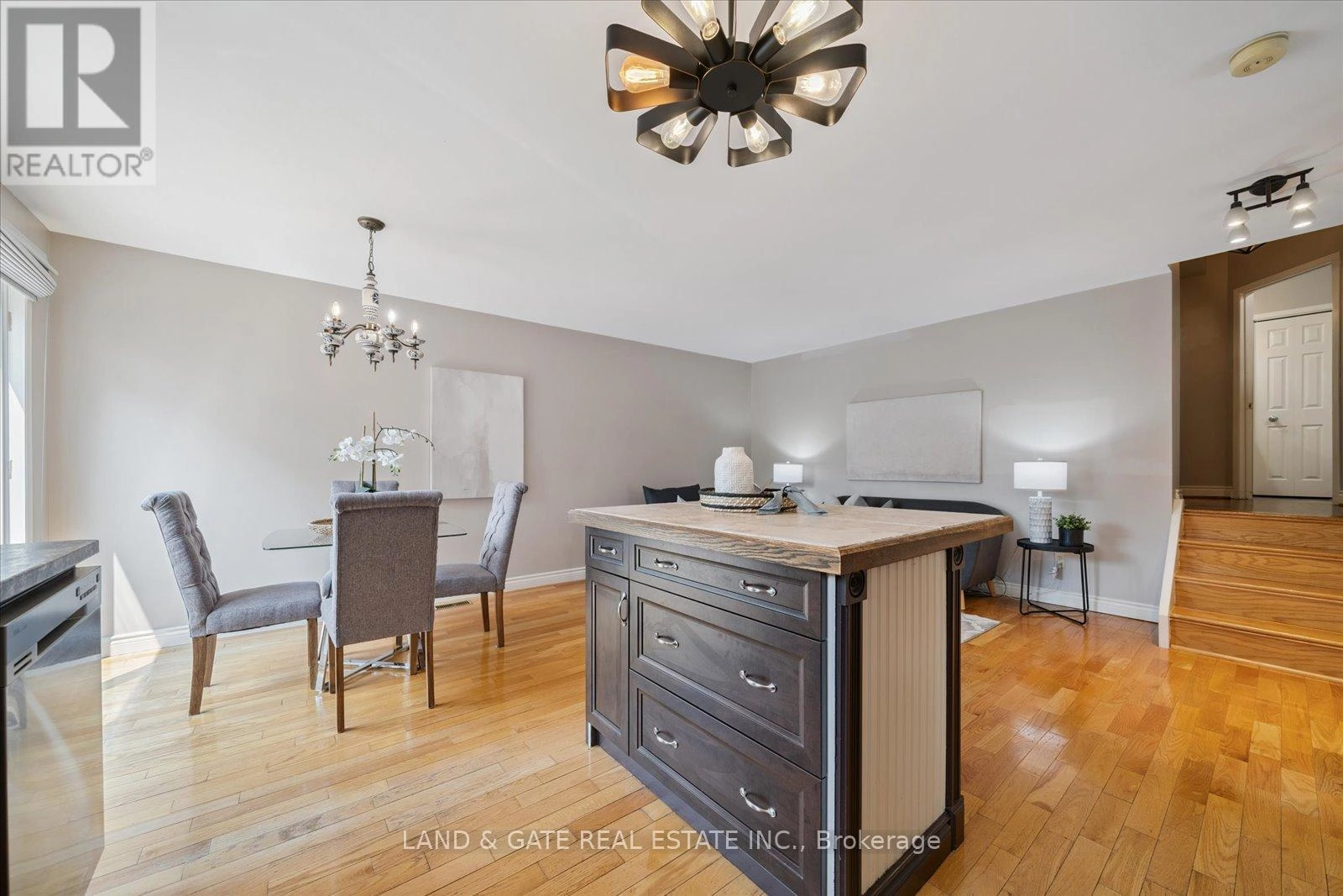 148 Pine Street, Whitby, Ontario L1N 3X2 - Photo 19 - E12325425